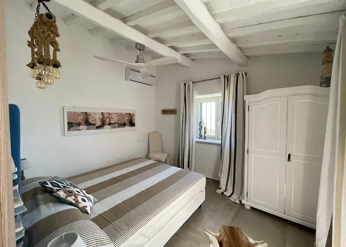 Acquaro With Pool * サンタ・カテリーナ・デッロ・イオーニオ