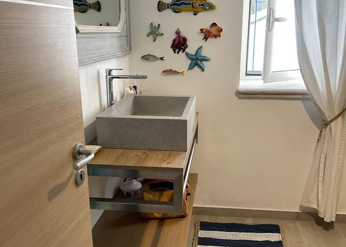 Acquaro With Pool ヴィラ サンタ・カテリーナ・デッロ・イオーニオ