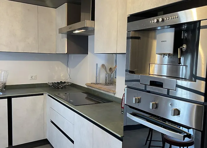 ヴィラ Acquaro With Pool